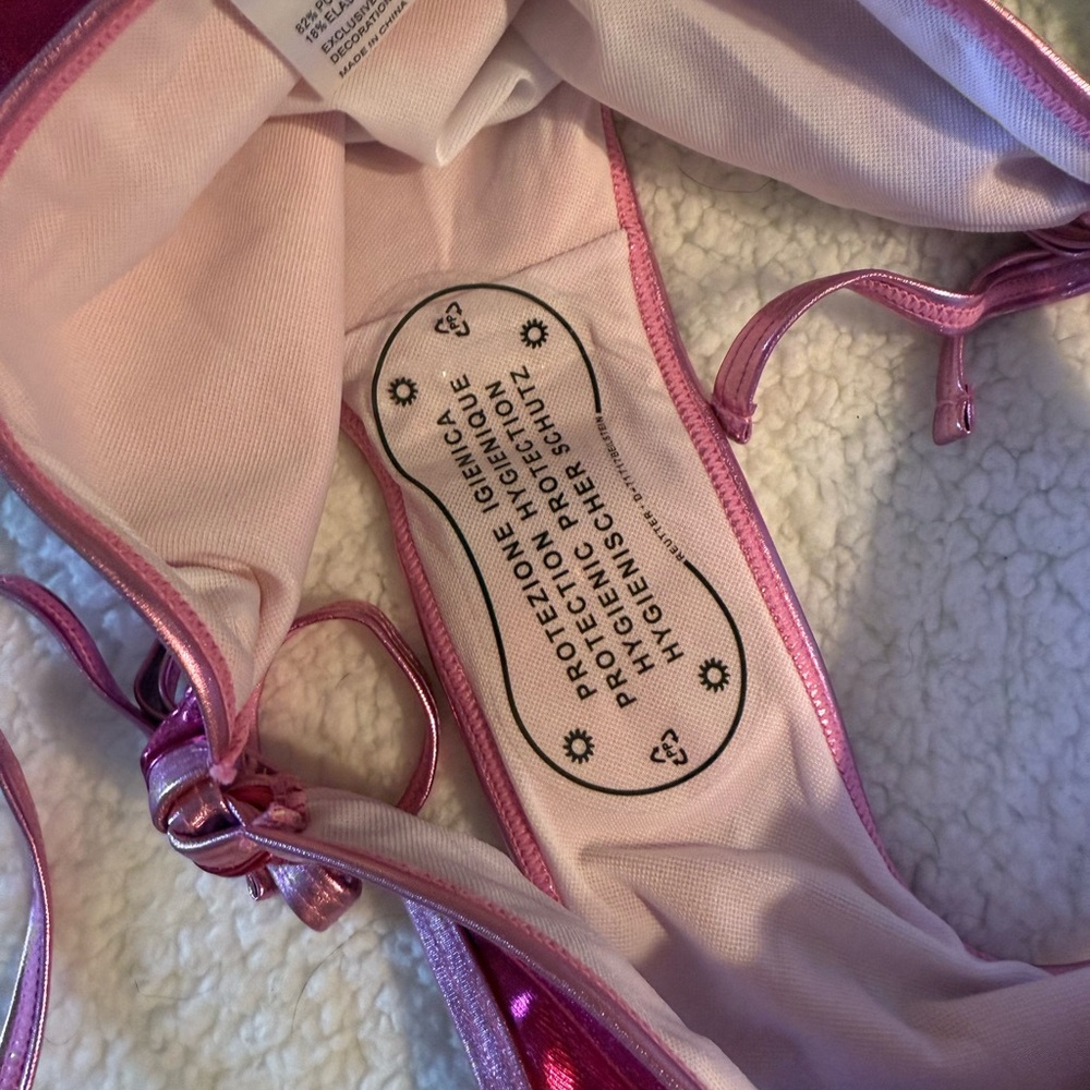 Shiny Pink Bikini Set - Picture 7 of 10